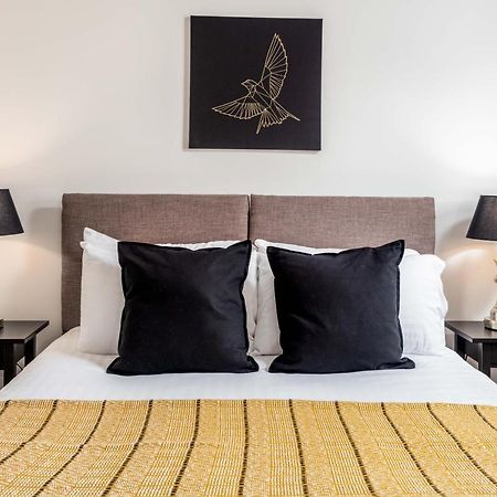 Walker Suite No53 - Donnini Apartments Килмарнок Экстерьер фото