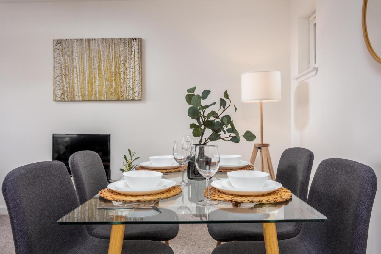 Walker Suite No53 - Donnini Apartments Килмарнок Экстерьер фото